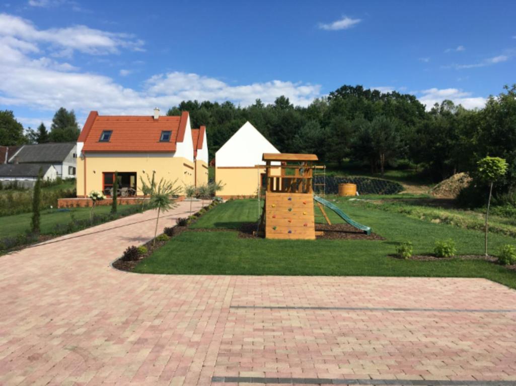 Vendvideki Pihenohazak Apartment Felsoszolnok ภายนอก รูปภาพ