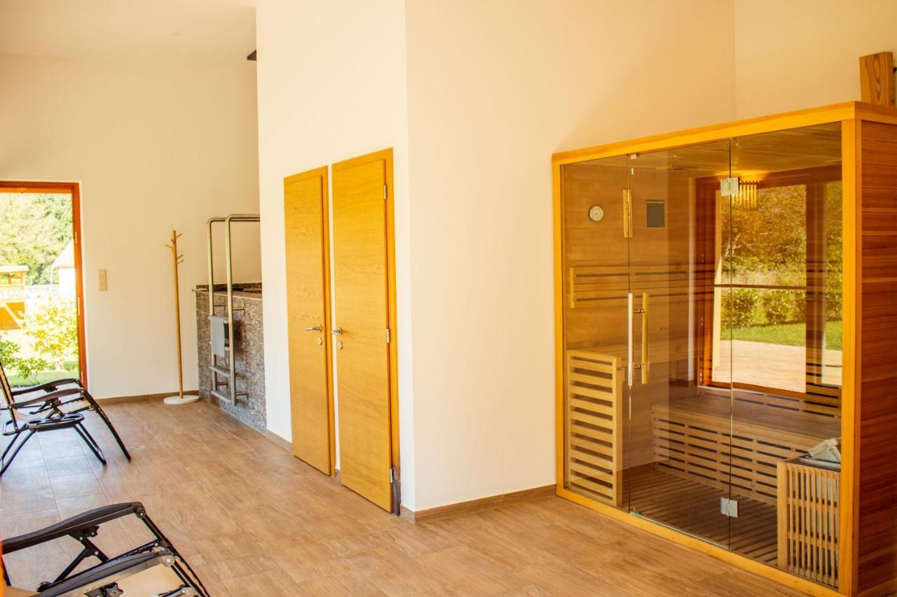 Vendvideki Pihenohazak Apartment Felsoszolnok ภายนอก รูปภาพ