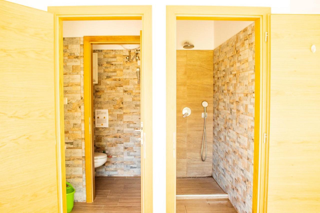 Vendvideki Pihenohazak Apartment Felsoszolnok ภายนอก รูปภาพ